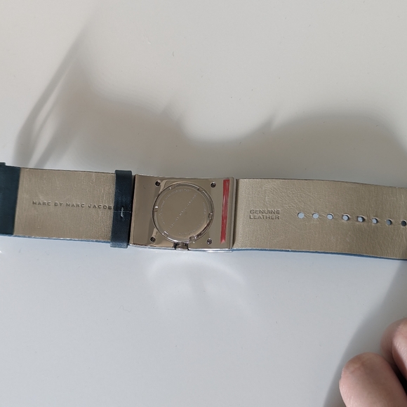 Marc by Marc Jacob Genuine Leather Stainless Steel Watch MBM1069 main image 7